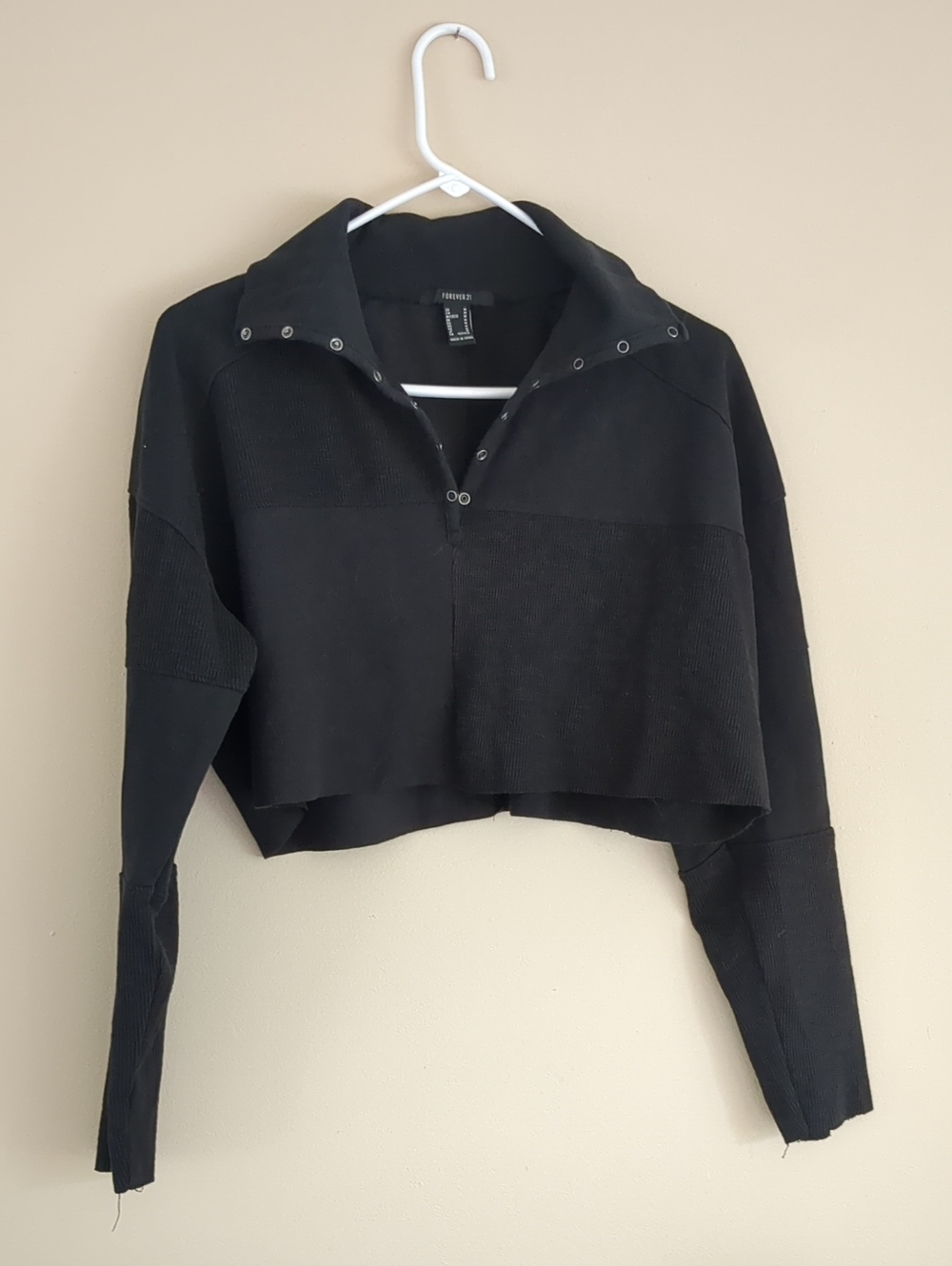 Medium Forever 21 Long Sleeve Black Top Snap Collar Shirt